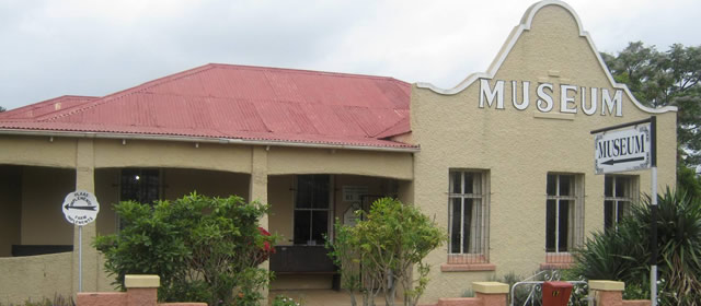 Humansdorp Museum, Churches & old buildings